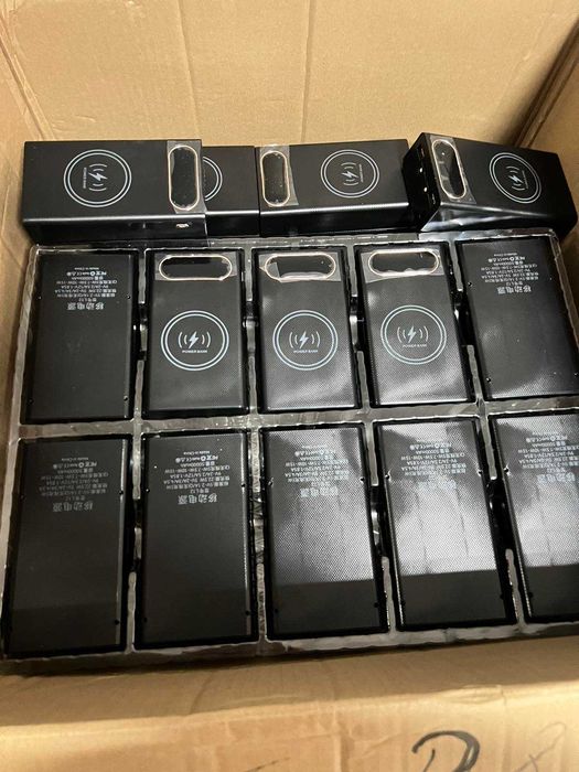 Корпус для сборки повербанка с БЫСТРОЙ ЗАРЯДКОЙ 8 аккумуляторов 18650