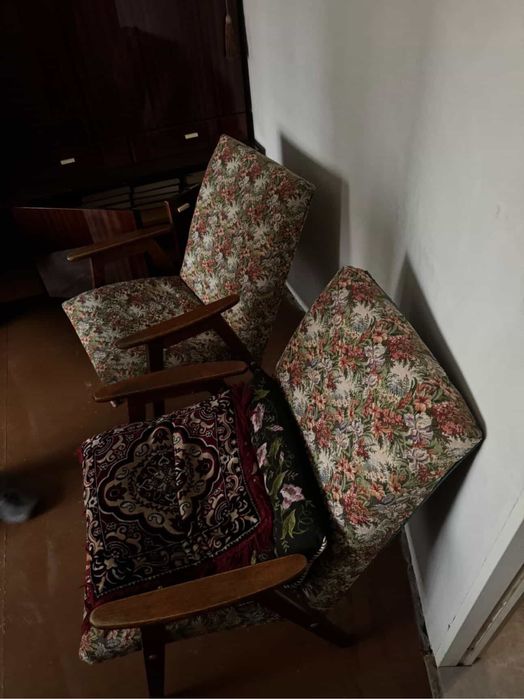 ВІДДАМ БЕЗКОШТОВНО КРІСЛО