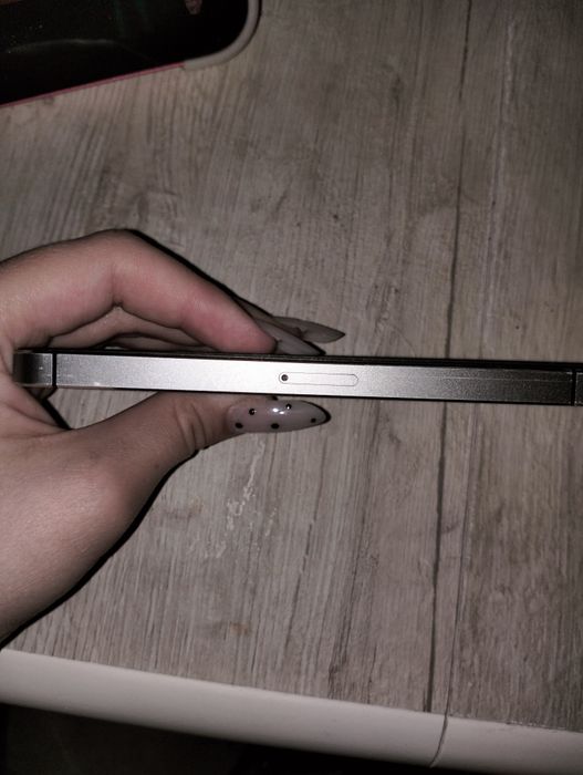 Айфон 5s/32 gigabyte