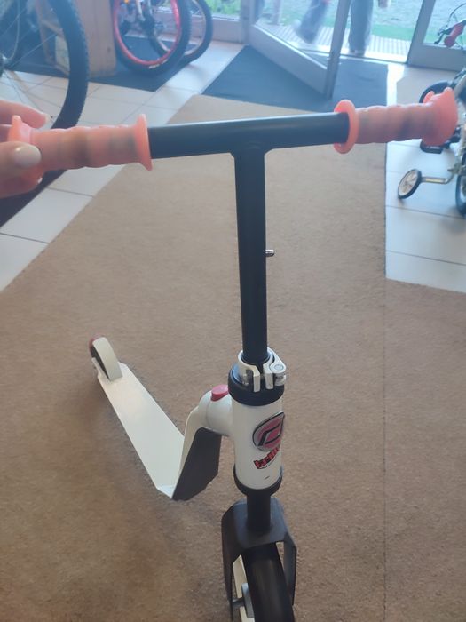 Tronite criança nova