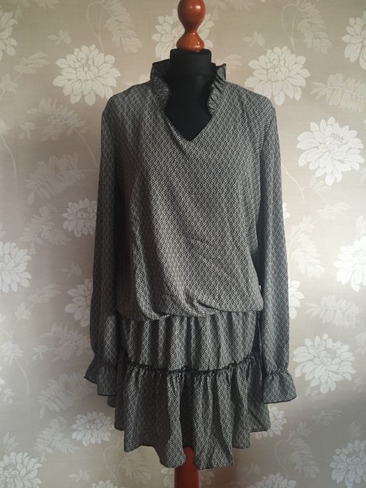 Sukienka/ Tunika r. XS, M i XL, zwiewna, czarna, Nowa z metką