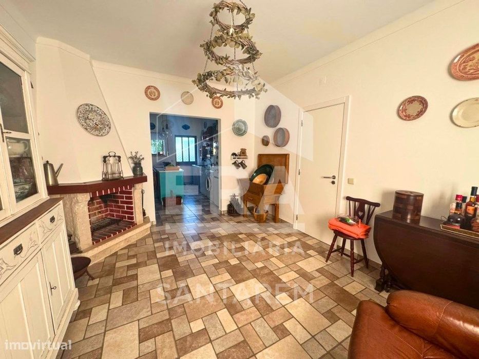 Moradia inserida num lote de 567,30 m²