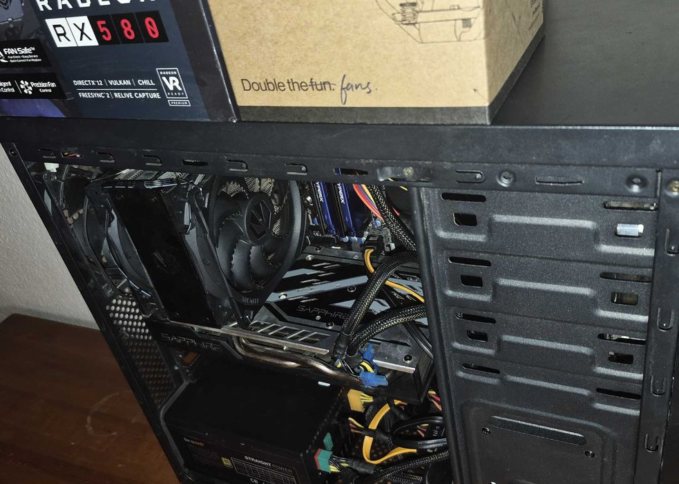 PC Gamingowy RX 580 8GB Nitro+ / i5 4.4 GHz / 24GB RAM / SSD / Komputer z monitorem lub bez