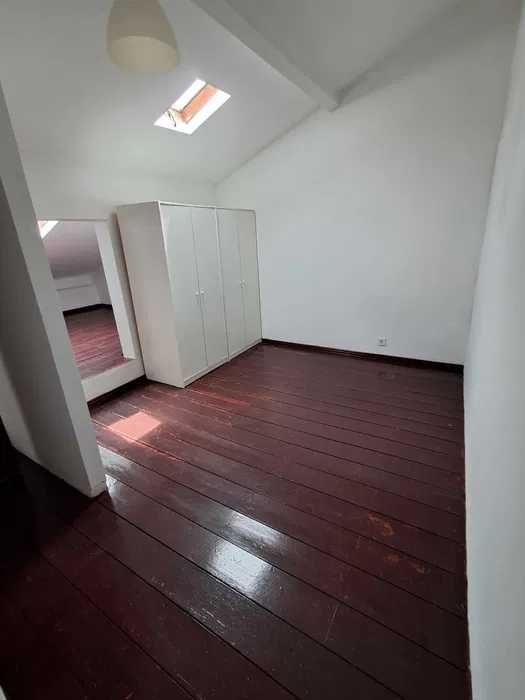 T-2 Duplex,mobilado, equipad+pátio. Alfama,CENTRO Lisboa.Só renda+caução
