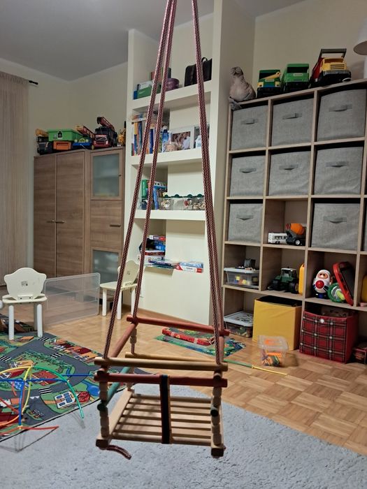 Huśtawka wisząca dla najmłodszych