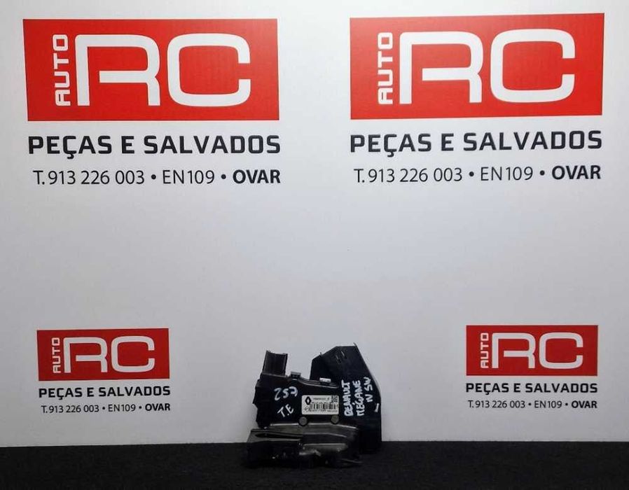 Fechadura / Fecho Porta Trás Esquerdo 825031733R - RENAULT MEGANE IV Hatchback