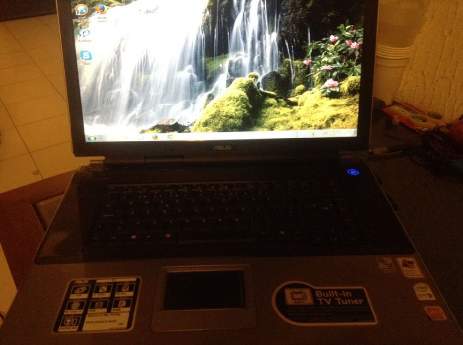 Asus 17" linha profissional