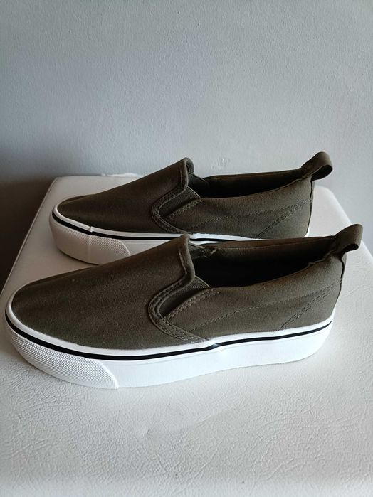 Sapatilhas verde tropa novas