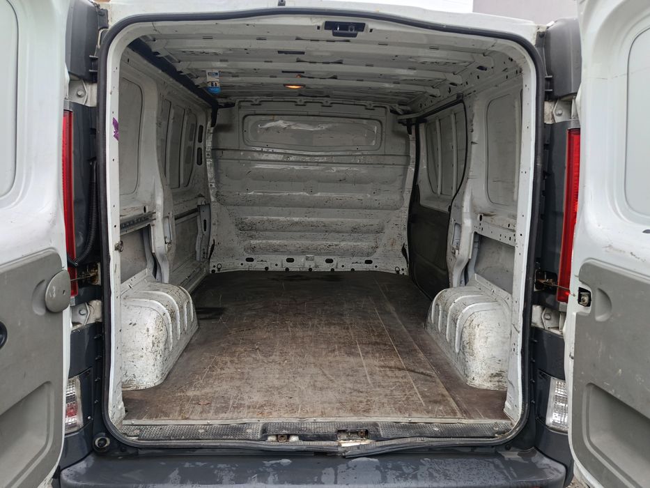 Opel Vivaro lift 2007 klima stan bdb