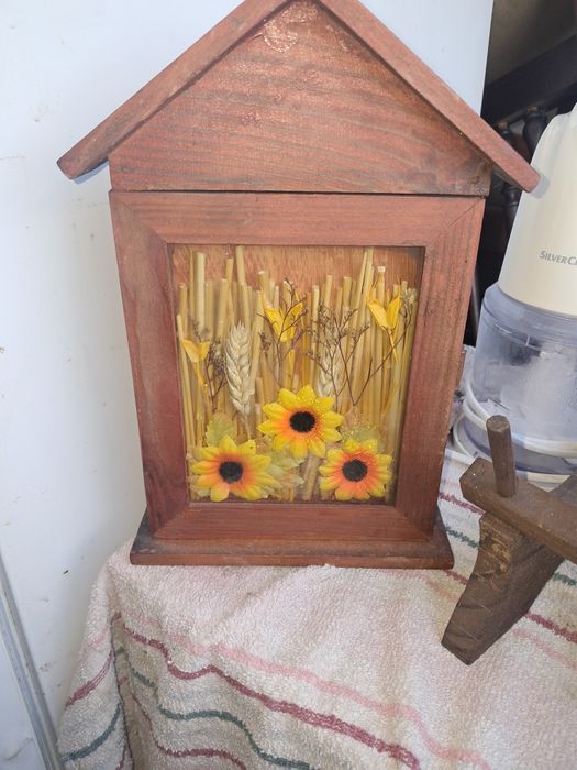 Chaveiro de parede em madeira