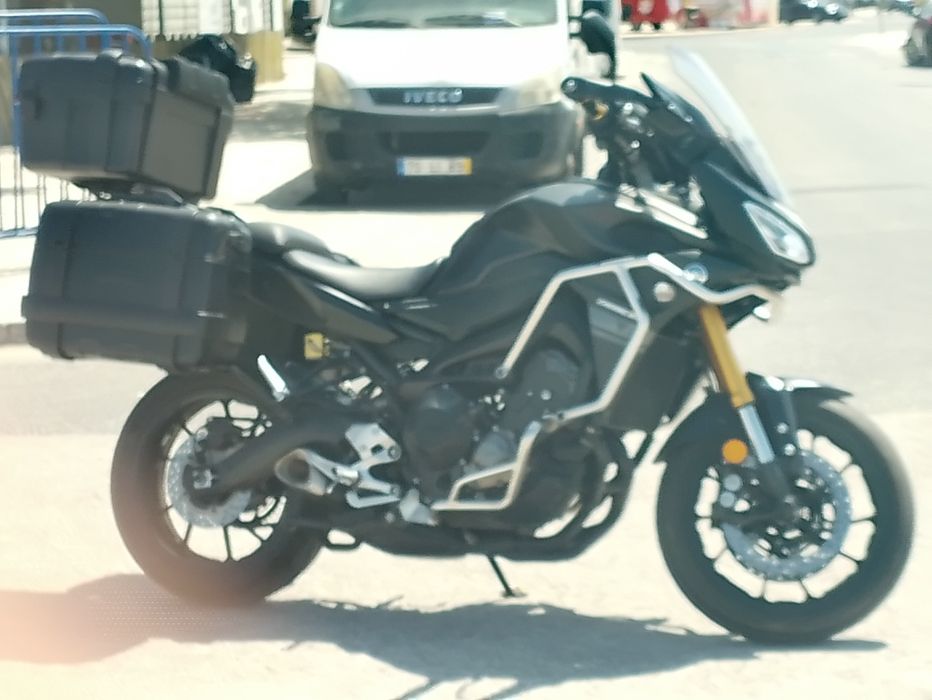 Vendo Yamaha traser 900