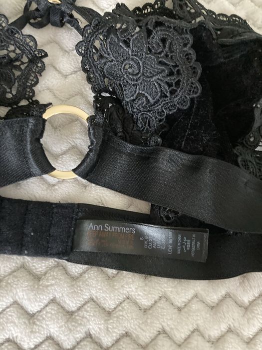 Stringi stanik komplet bielizny S