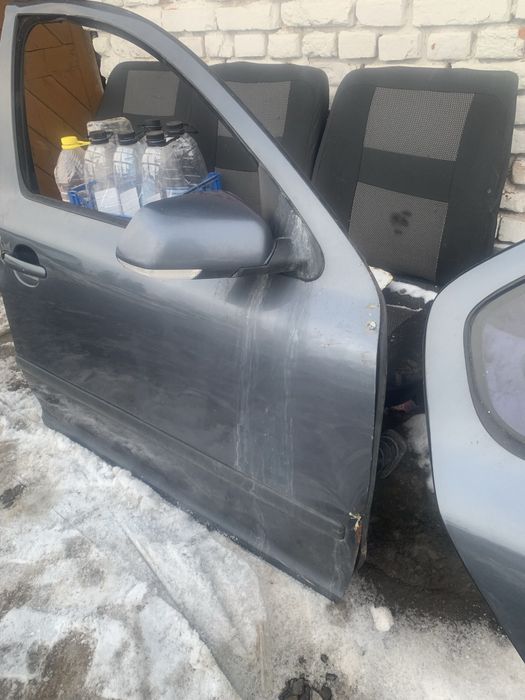 Двері двери зад праві ліві skoda octavia a5