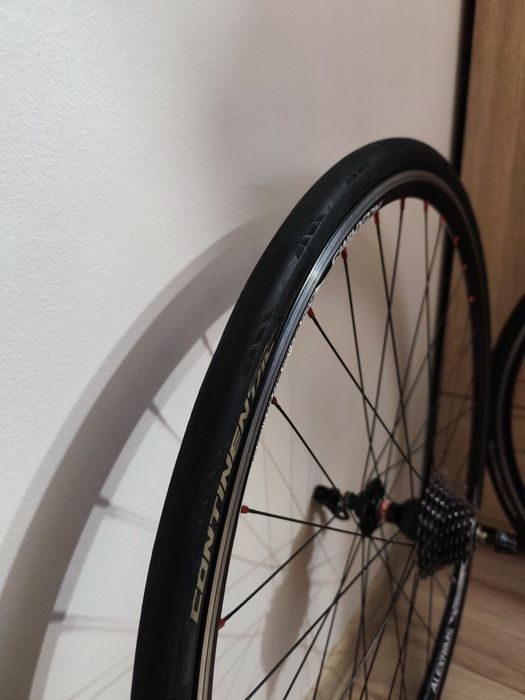 Komplet kół szosowych ALEXRIMS DA22, Novatec (łożyska maszynowe) +