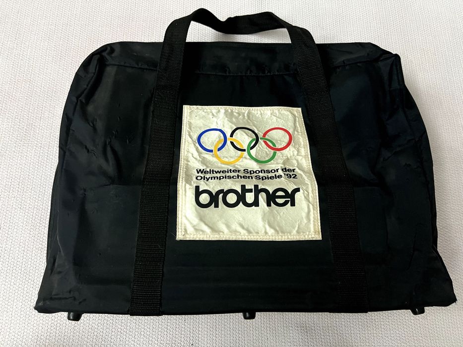 Máquinas de escrever marca ERIKA / marca BROTHER