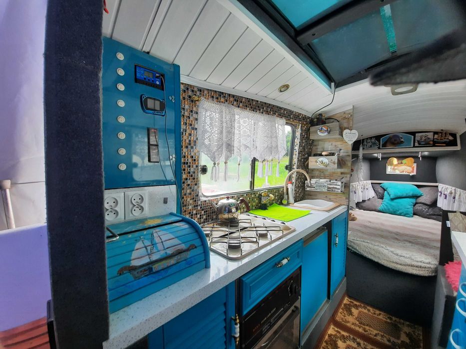 sprzedam  Łódź kabinową Jacht po remoncie w 2020r nie potrzeba patentu