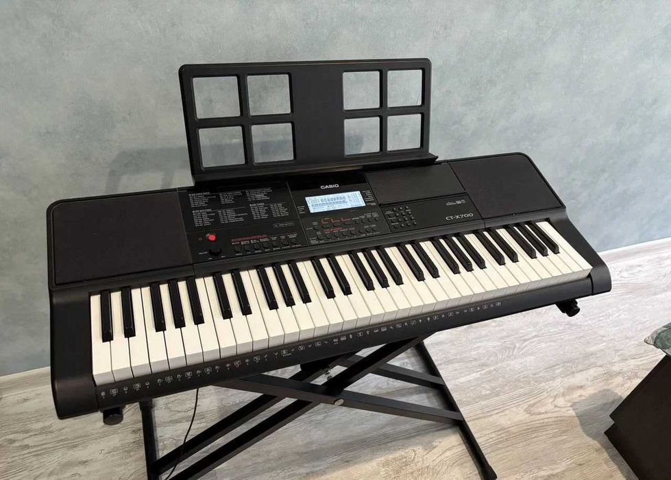 Синтезатор casio CT-X700