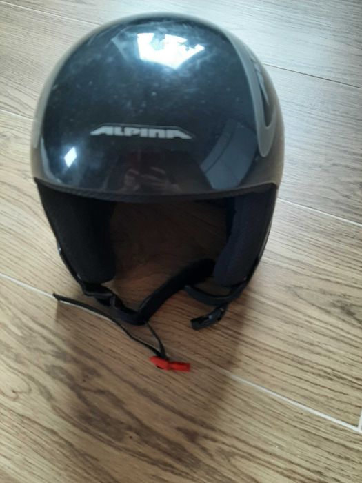 Kask narciarski Alpina dla dziecka