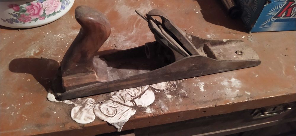 Рубанок металлический СССР (станок). Надежный столярный инструмент.