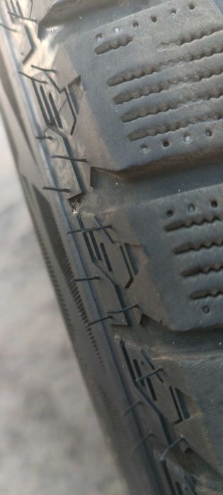 Автомобільна гума