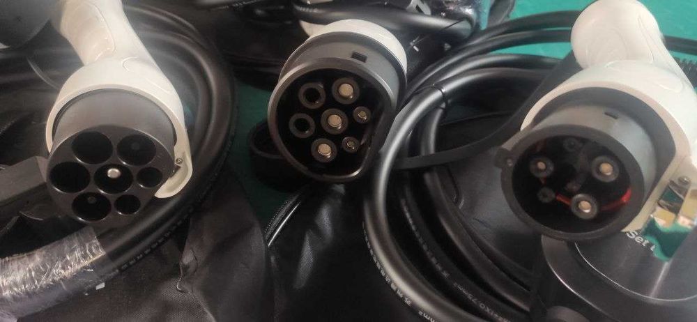 Зарядні пристрої для электромобілей T-1 T-2 GBT Tesla16а32а3.5-7-9.6kw