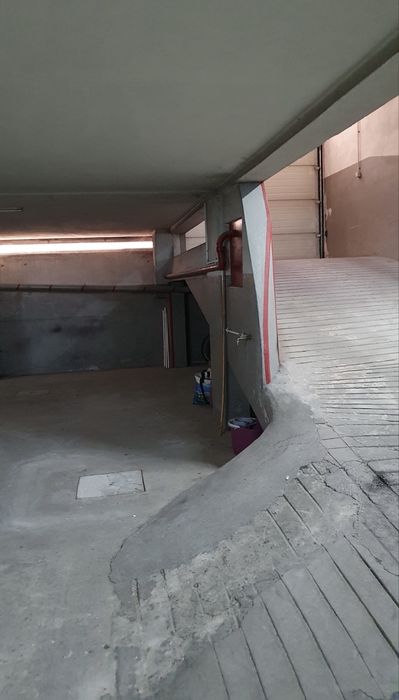 Aluga-se Lugar de Garagem R. Boavista Porto
