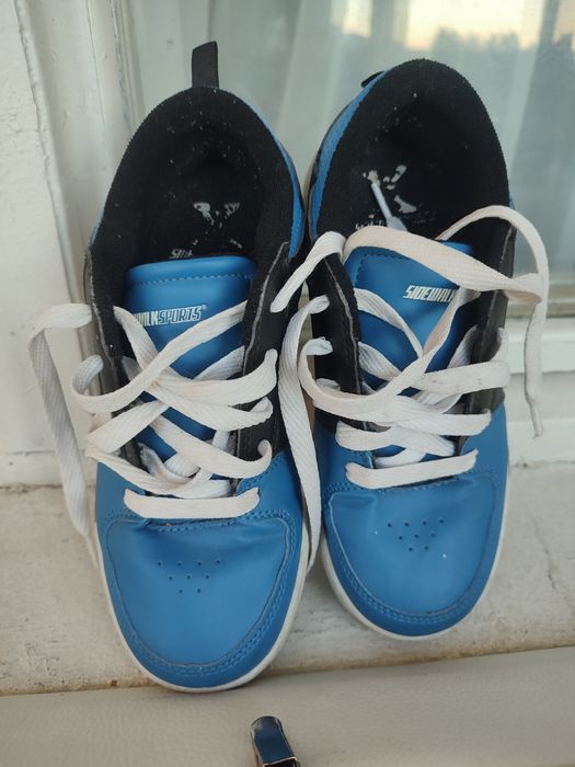 Красовки з роліками 34