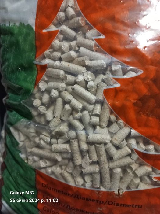 Пелети,гранули,pellets,мішки по 15 кг.14000грн тонна.
