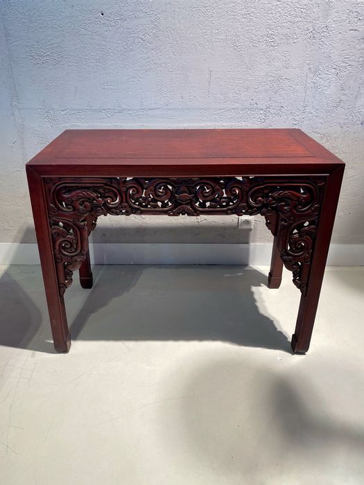 Zabytkowy zestaw mebli konsola i dwa krzesla