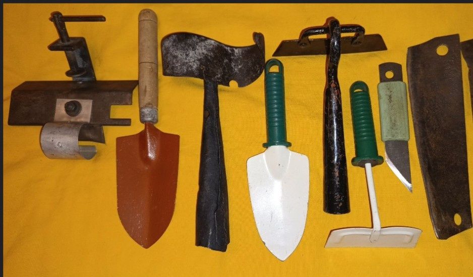 Тяпка. Сапка. Сапа. Бур. Измельчитель сечкарка. Нож сапожный сапожника