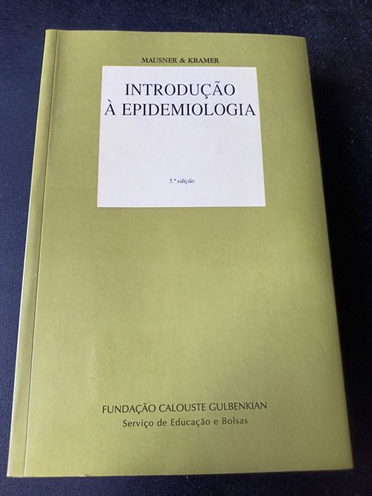 "Introdução à Epidemiologia" por Mausner e Kramer