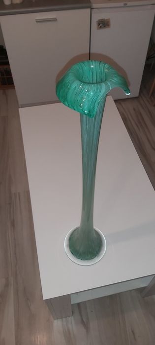 Zielony wazon podłogowy. Wysokość 82cm