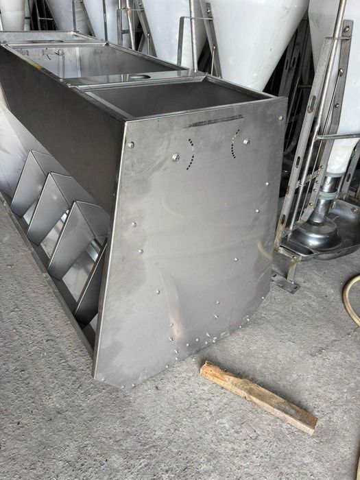 Бункерна годівниця з нержавійки