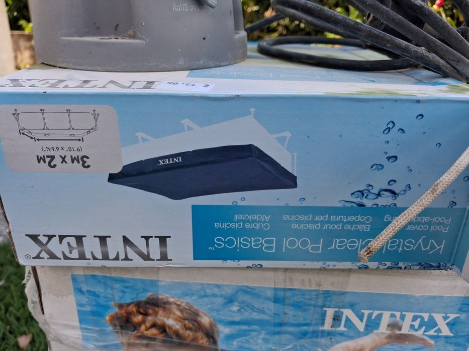 Piscina com 2,6×1,6×0,65 metros