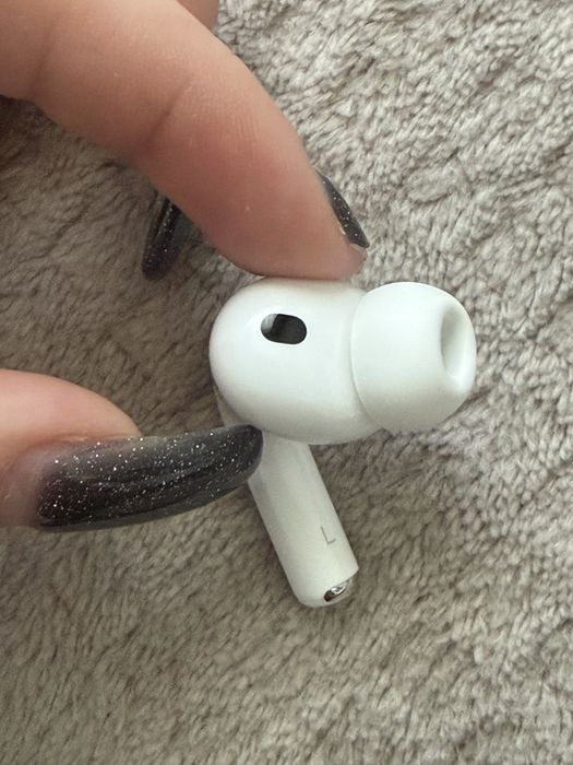 Apple AirPods Pro 3– lewa słuchawka, TYPE-C