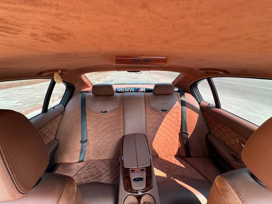 Продам BMW e90..