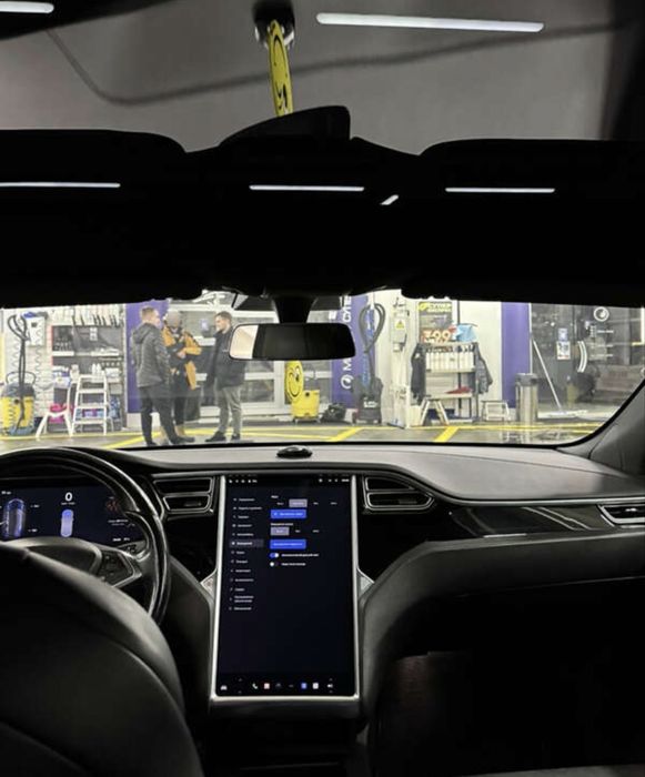 Tesla Model S 2017
