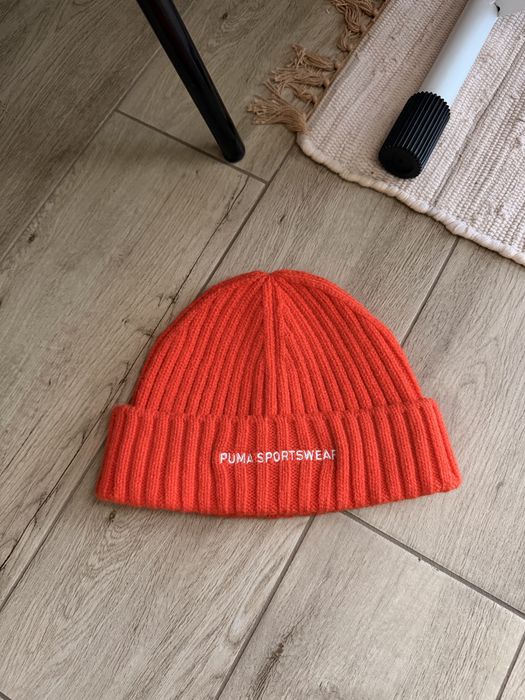 оранжевая шапка PUMA Sportwear