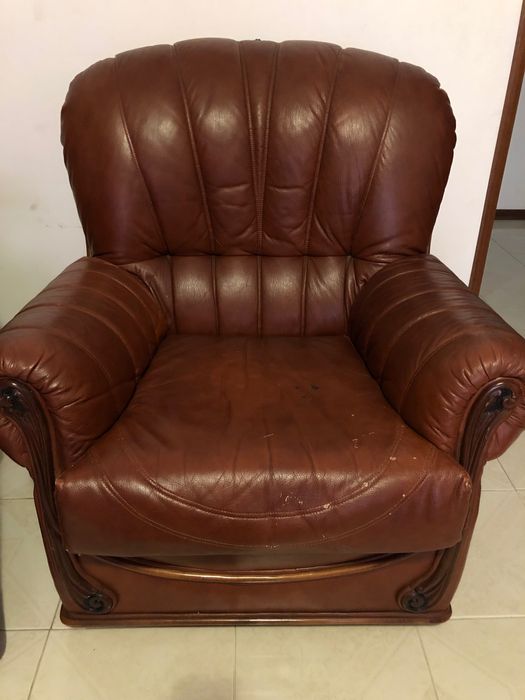 Sofás usados em pele