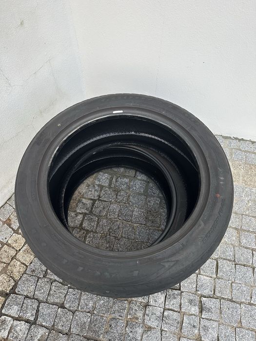 2 Pneus usados Goodyear F1 – 275/45 ZR20