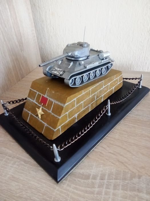 Танк Т-34. Настольный. СССР. Подарок  командиру.