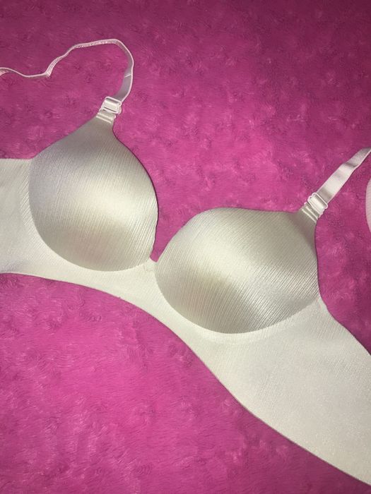 Ліфчик75С новий купила дитині але малий