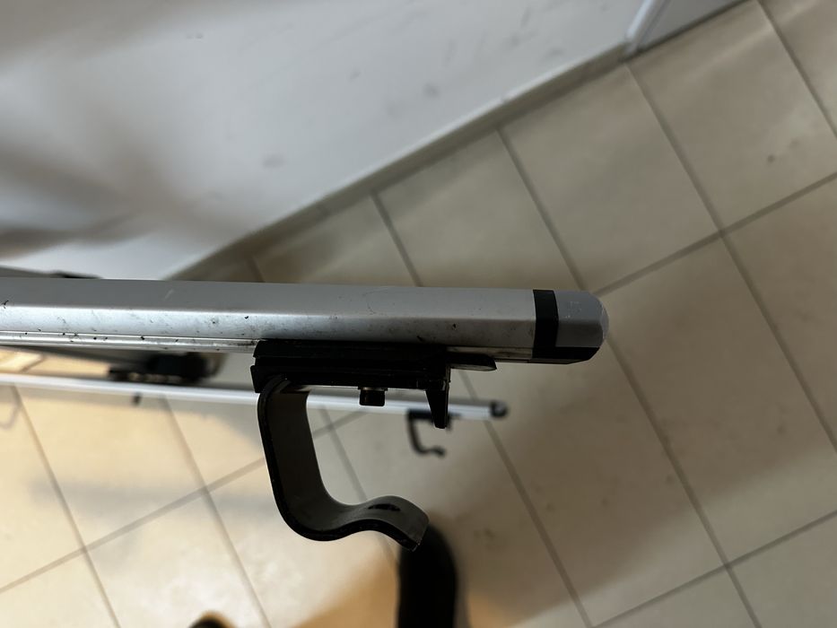 Bagażnik na dach Hyundai I30( belki + uchwyt na rower)