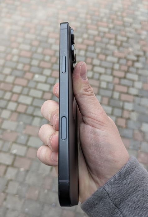 iPhone 16 Pro Max Black Titanium 512 iCloud