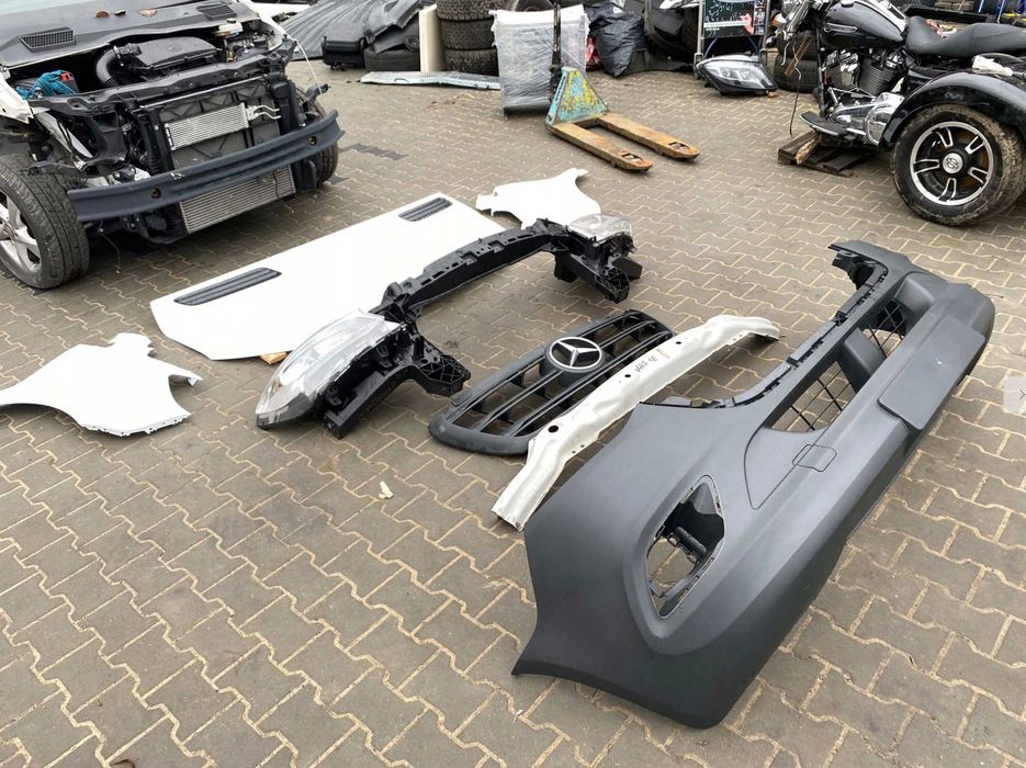 Sprinter 907 Бампер решетка комплект Разборка бу запчасти Спринтер