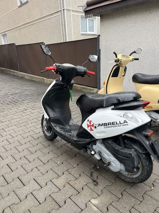 Скутер піаджо зіп 50