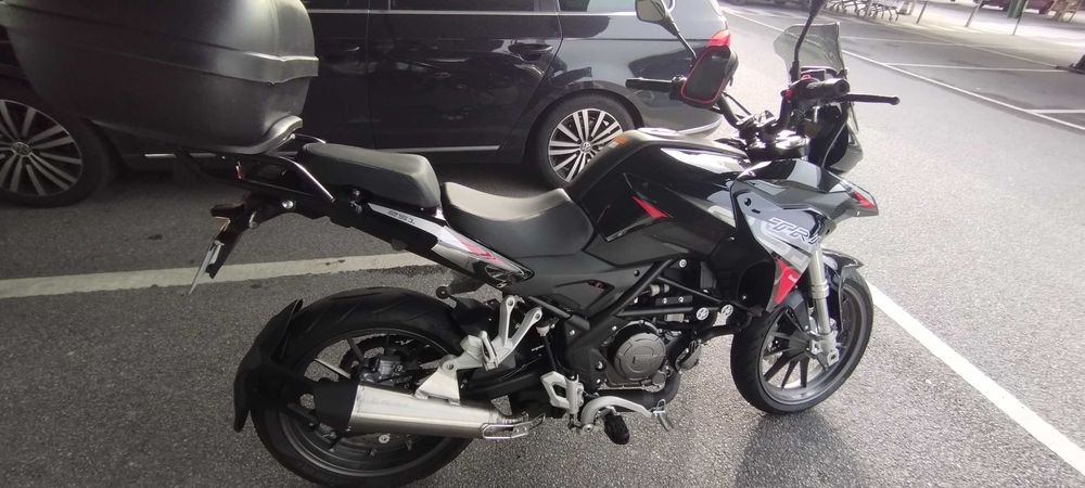 Benelli TRK 251 Nova