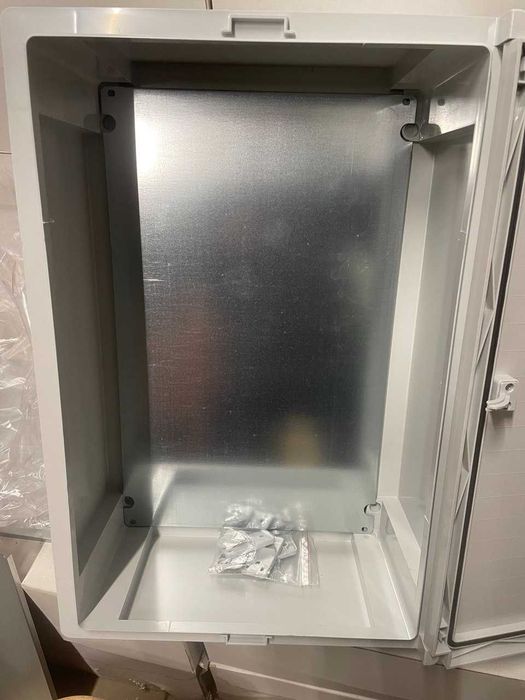 Шкаф ударопрочный 400*600*200 IP65