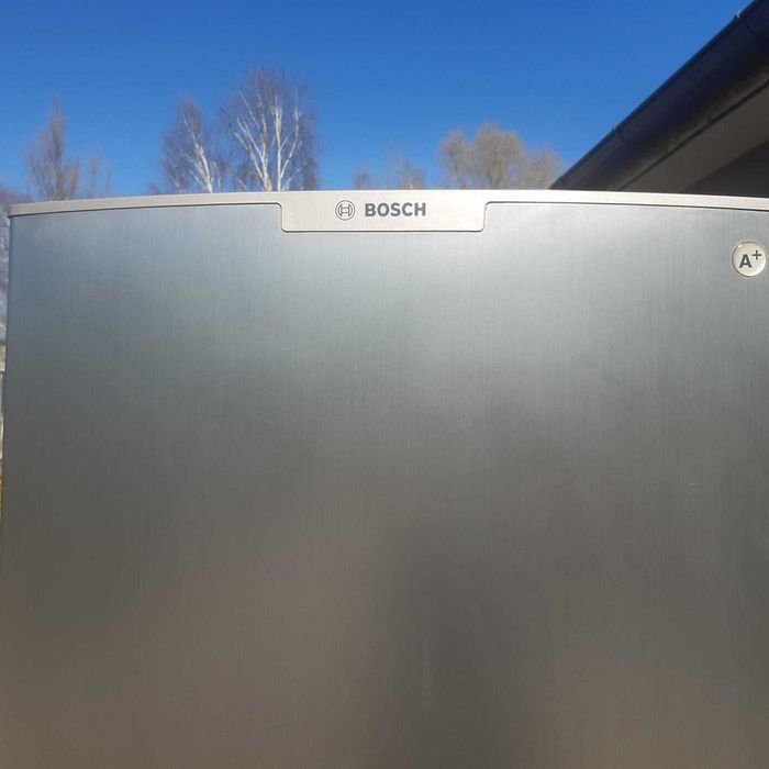 Lodówka ,Chłodziarko - zamrażarka marki Bosch