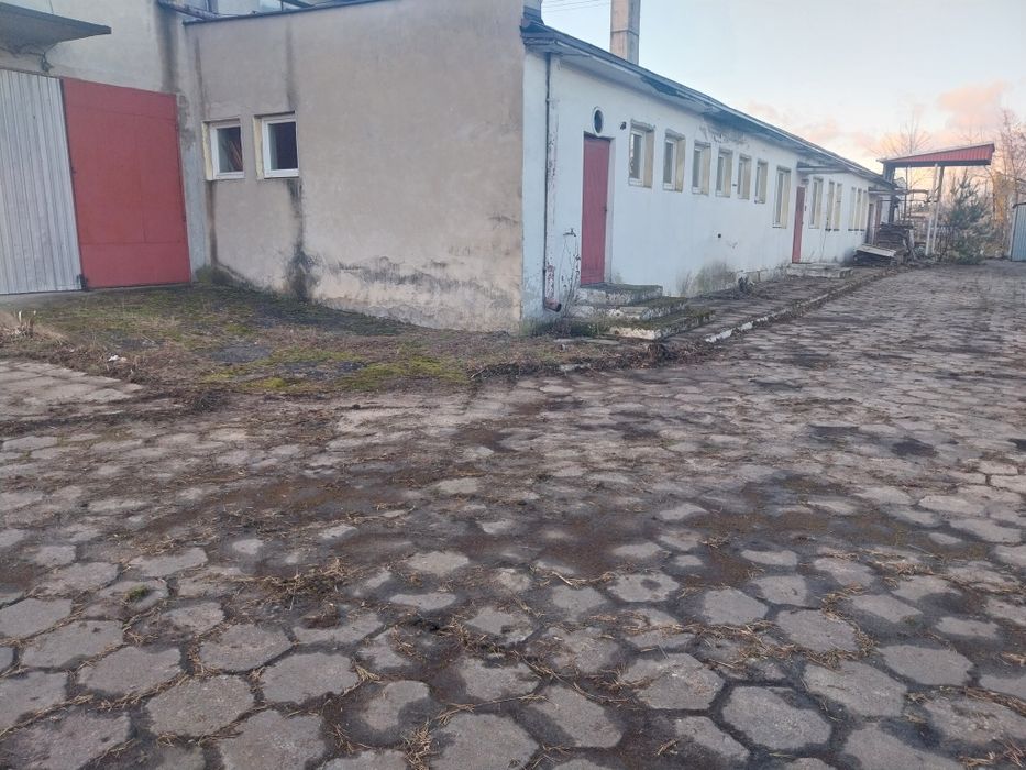Działka przemysłowa, teren inwestycyjny wraz z zabudowaniami.